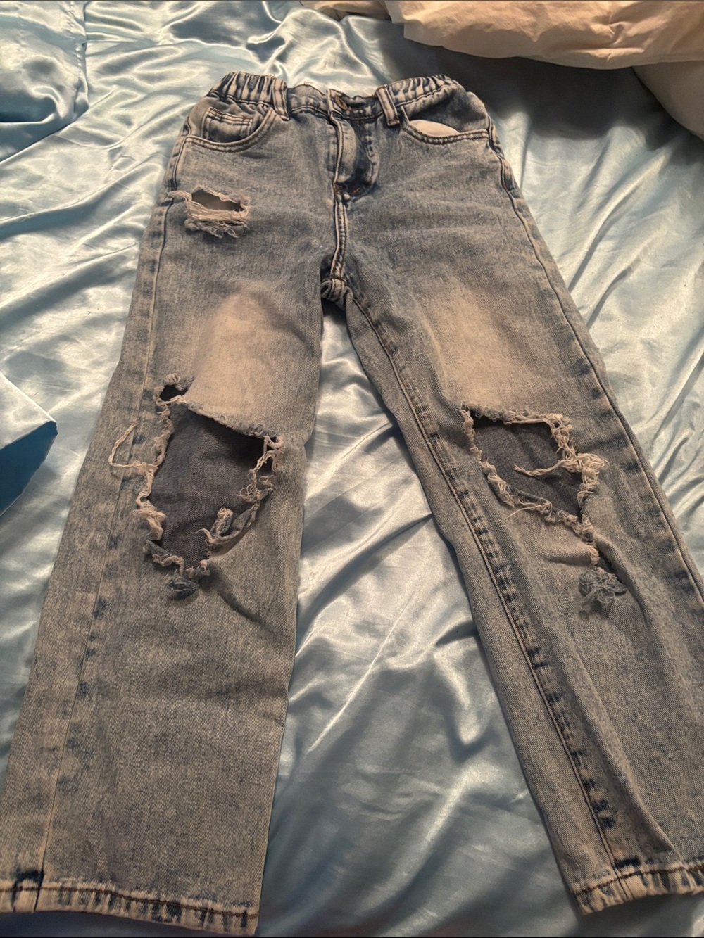 SHEIN Light Blue Distressed Kids Ripped Jeans